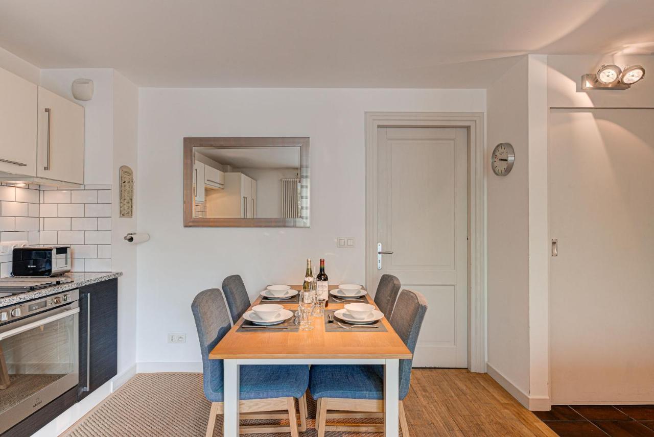 Apartment Cosmiques - Alpes Travel - Central Chamonix - Sleeps 4 エクステリア 写真