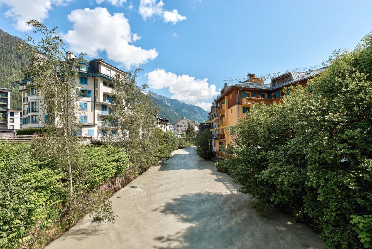 Apartment Cosmiques - Alpes Travel - Central Chamonix - Sleeps 4 エクステリア 写真