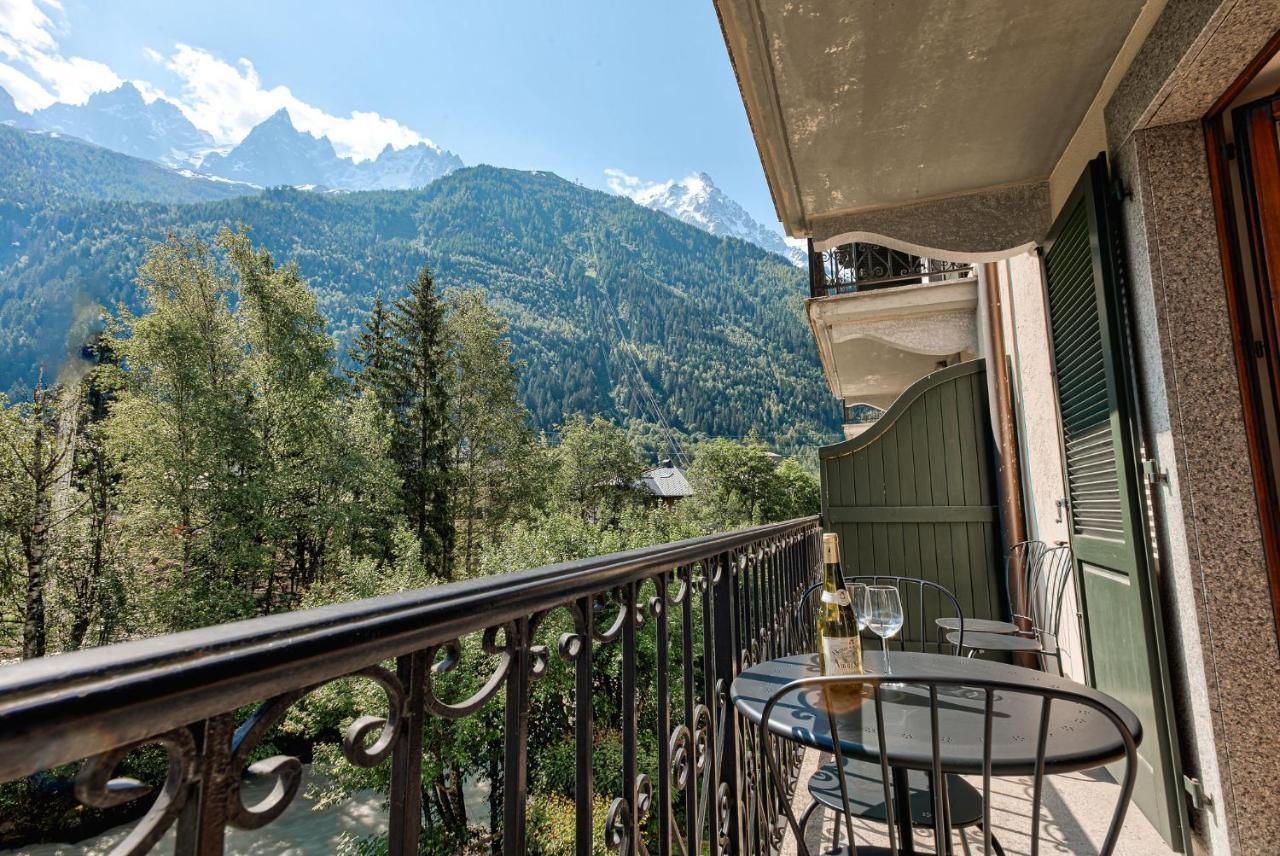 Apartment Cosmiques - Alpes Travel - Central Chamonix - Sleeps 4 エクステリア 写真